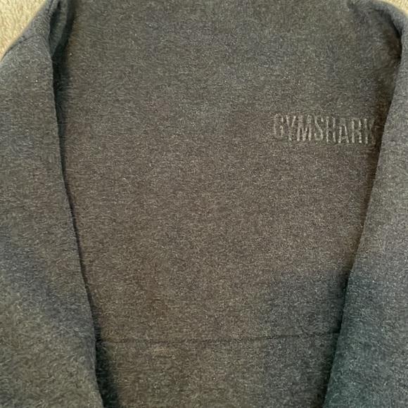 GYMSHARK SWEATER - Picture 2 of 5